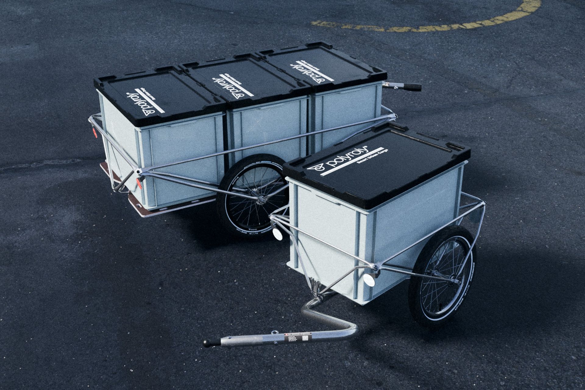 polyroly BOX 3.0 und BOX 1.0 geladen auf Asphalt